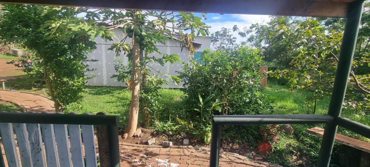 Hostal Henua Roa 2 Appartement Hanga Roa Buitenkant foto